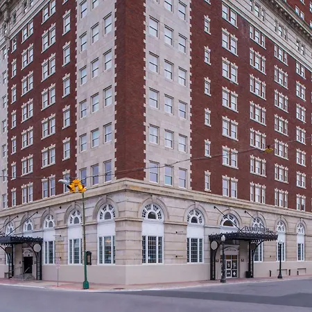 Doubletree By Hilton Utica Hotel